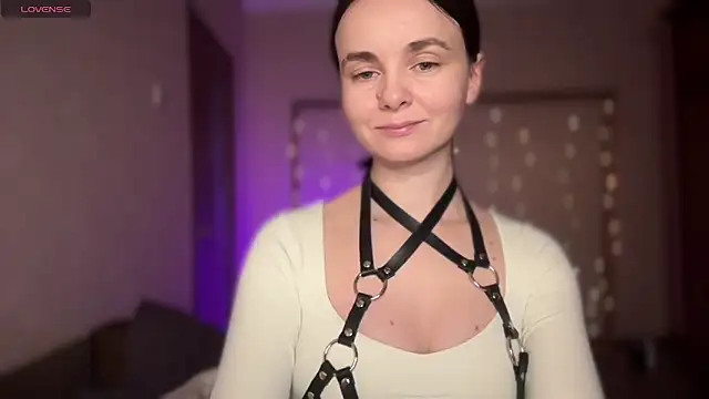 Snapshot of lanaloulou chatting on 10/10/25, 11:26 lanaloulou online show from 10/10/25, 11:26