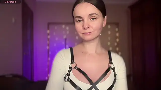 Snapshot of lanaloulou chatting on 10/15/25, 08:20 lanaloulou online show from 10/15/25, 08:20