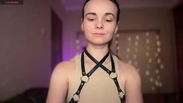 Snapshot of lanaloulou chatting on 10/16/25, 07:48 lanaloulou online show from 10/16/25, 07:48