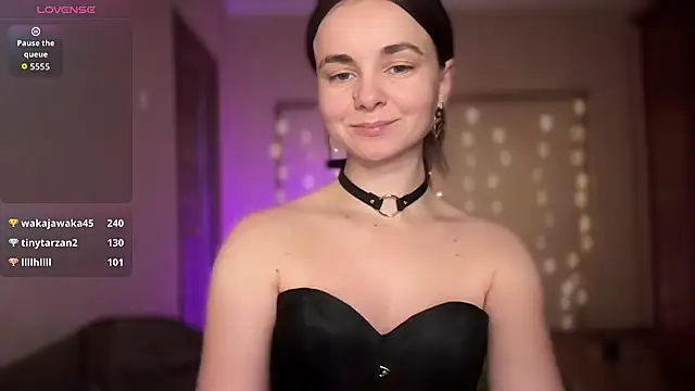 Snapshot of lanaloulou chatting on 11/01/25, 09:50 lanaloulou online show from 11/01/25, 09:50