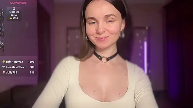 lanaloulou online show from 07/02/26, 08:59