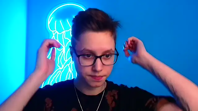 Bella Swannn online show from 03/04/25, 04:09