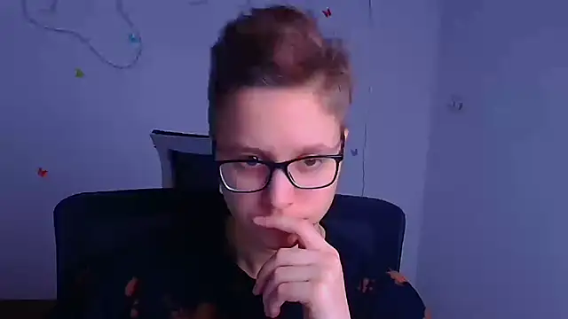 Bella Swannn online show from 03/05/25, 12:11