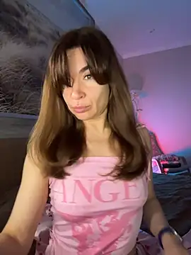 Mary Kiitty online show from 05/06/26, 09:36