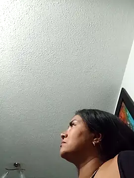 Ariana Rodriguez online show from 09/25/25, 12:25