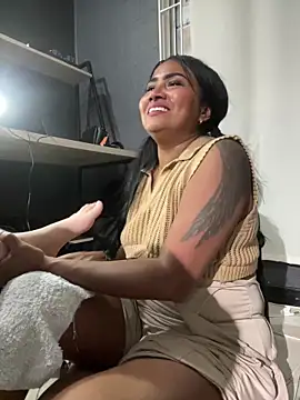 Ariana Rodriguez online show from 12/23/25, 12:19