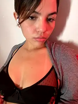 Snapshot of MiaTylorr chatting on 11/05/25, 07:58 MiaTylorr online show from 11/05/25, 07:58