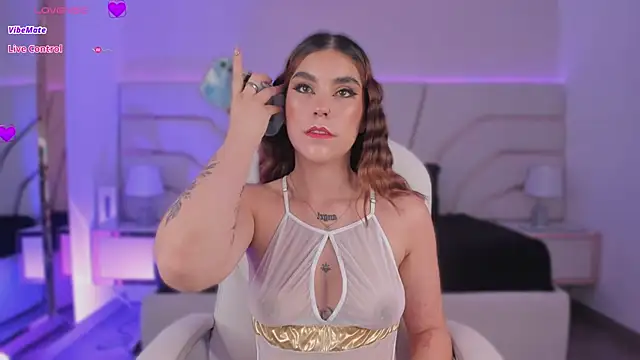 Snapshot of Violeta-Marquez chatting on 03/15/25, 11:51 Violeta-Marquez online show from 03/15/25, 11:51