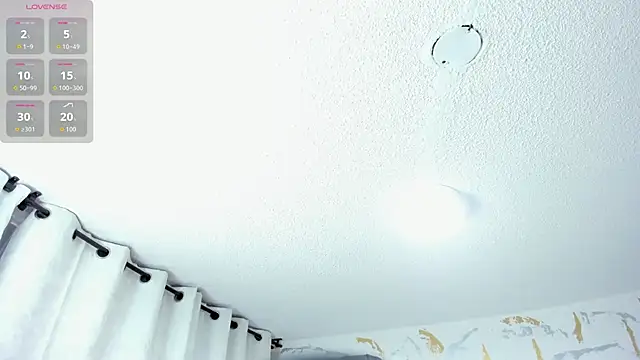 Cristal Velle online show from 12/14/25, 12:21