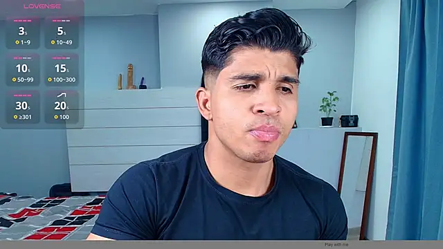 Snapshot of Apolotherock chatting on 10/27/25, 06:56 Apolotherock online show from 10/27/25, 06:56