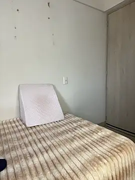 ZaraLuuv online show from 01/06/26, 05:16