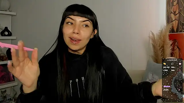 Saraa Desiree online show from 09/18/25, 01:35