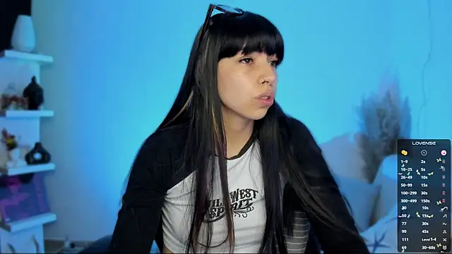 Saraa Desiree online show from 12/17/25, 10:49