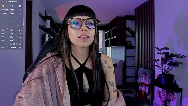 Saraa Desiree online show from 02/02/26, 09:02