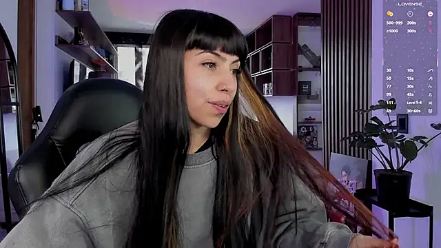 Saraa Desiree online show from 03/05/26, 08:49