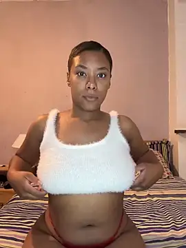 Snapshot of Melia_Rayne chatting on 09/18/25, 06:43 Melia Rayne online show from 09/18/25, 06:43