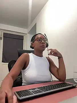 Melia Rayne online show from 07/21/26, 11:34