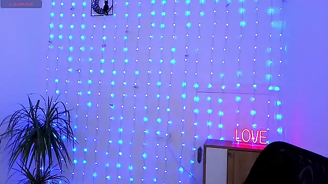 neferutt online show from 12/02/25, 04:46