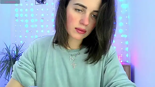 neferutt online show from 12/05/25, 12:47