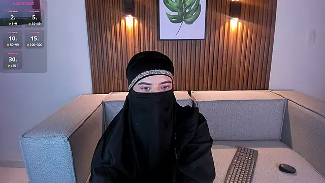 Snapshot of salma_arabicc chatting on 03/08/25, 04:45 salma arabicc online show from 03/08/25, 04:45