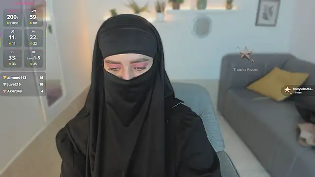 Snapshot of salma_arabicc chatting on 09/15/25, 04:23 salma arabicc online show from 09/15/25, 04:23