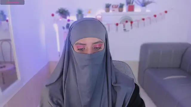 Snapshot of salma_arabicc chatting on 10/07/25, 04:09 salma arabicc online show from 10/07/25, 04:09