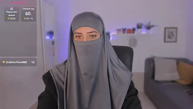 Snapshot of salma_arabicc chatting on 10/20/25, 04:13 salma arabicc online show from 10/20/25, 04:13