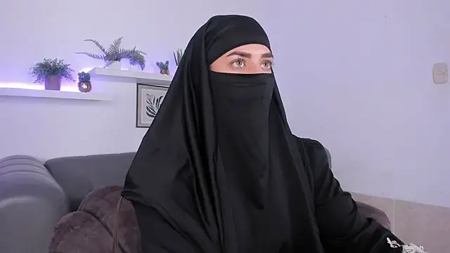 Snapshot of salma_arabicc chatting on 07/18/26, 04:16 salma arabicc online show from 07/18/26, 04:16