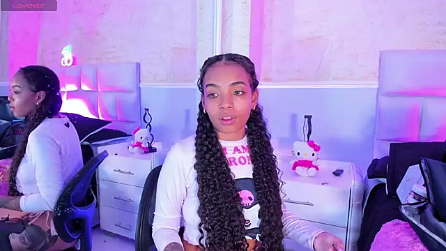 SarahLynn7 online show from 03/19/25, 08:54