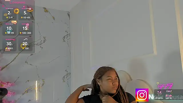 Snapshot of Candaceoweens chatting on 05/27/26, 03:36 Candaceoweens online show from 05/27/26, 03:36