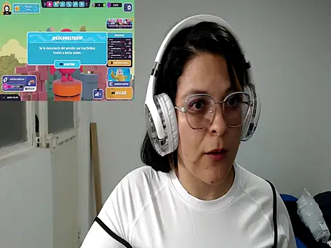 Snapshot of KimyCox_16 chatting on 04/23/26, 12:45 KimyCox 16 online show from 04/23/26, 12:45