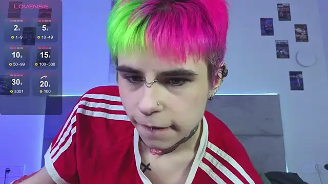 Snapshot of Alex_Vallley chatting on 10/17/25, 10:45 Alex Vallley online show from 10/17/25, 10:45