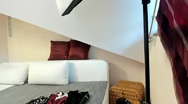 Snapshot of Kathylovexxx chatting on 03/22/25, 02:47 Kathylovexxx online show from 03/22/25, 02:47