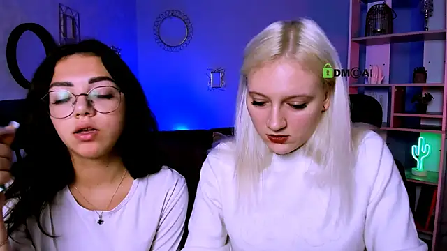 Snapshot of kiki_swan chatting on 03/14/25, 09:57 kiki swan online show from 03/14/25, 09:57