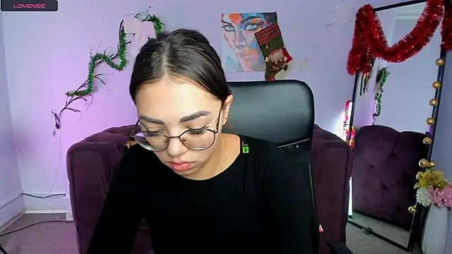 Snapshot of kiki_swan chatting on 01/10/26, 06:48 kiki swan online show from 01/10/26, 06:48