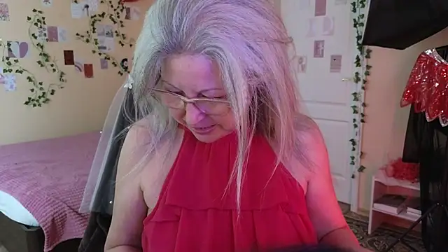 Wane Witch online show from 04/17/26, 07:50