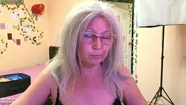Wane Witch online show from 07/29/26, 04:27