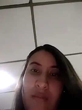 Snapshot of mialorents chatting on 01/14/26, 08:47 mialorents online show from 01/14/26, 08:47