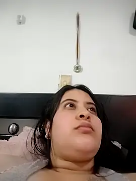 Snapshot of mialorents chatting on 02/02/26, 11:47 mialorents online show from 02/02/26, 11:47