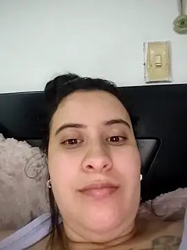 Snapshot of mialorents chatting on 02/10/26, 10:47 mialorents online show from 02/10/26, 10:47