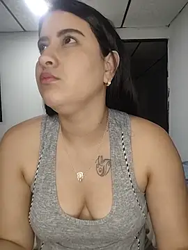 Snapshot of mialorents chatting on 02/20/26, 06:26 mialorents online show from 02/20/26, 06:26