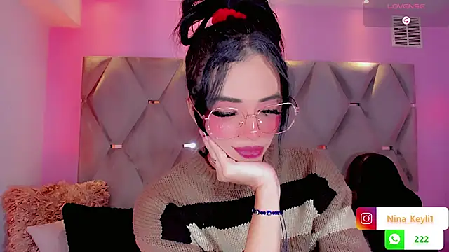 Nina Keyli online show from 11/21/25, 09:57