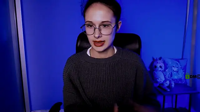 mona cloud online show from 10/09/25, 07:45