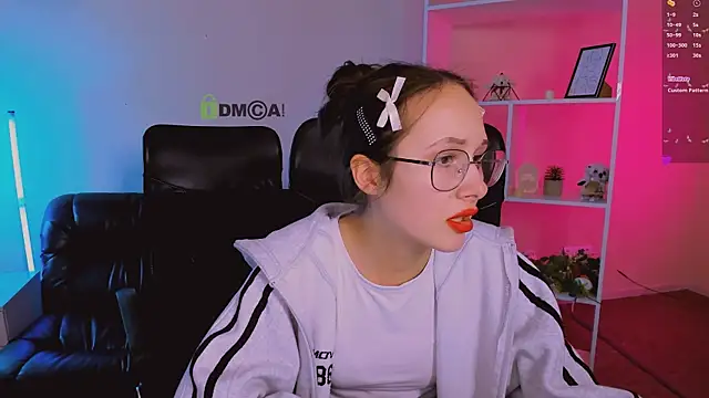 mona cloud online show from 11/27/25, 01:51