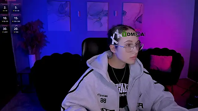 mona cloud online show from 04/02/26, 11:02