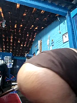 Snapshot of gordiricosv chatting on 11/23/25, 02:50 gordiricosv online show from 11/23/25, 02:50