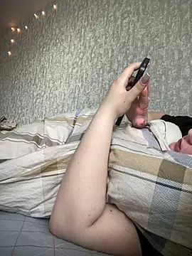 Snapshot of Dreamy_Desire chatting on 03/17/25, 09:01 Dreamy Desire online show from 03/17/25, 09:01