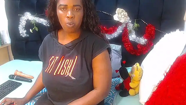 Snapshot of TaurusClitCake chatting on 11/09/25, 04:38 TaurusClitCake online show from 11/09/25, 04:38