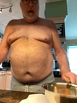 superbearboss online show from 11/17/25, 04:57