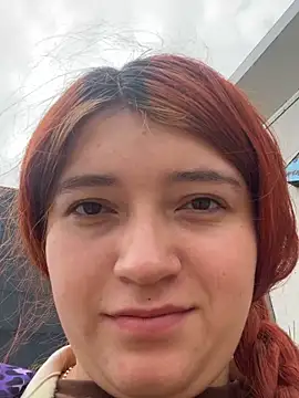 Snapshot of Karina_Leon chatting on 02/17/26, 06:36 Karina Leon online show from 02/17/26, 06:36